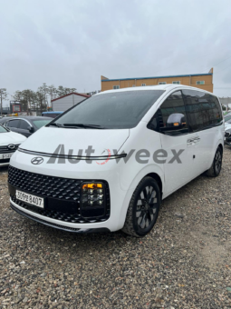 New 2023 Hyundai Staria