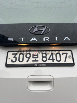 
										New 2023 Hyundai Staria full									